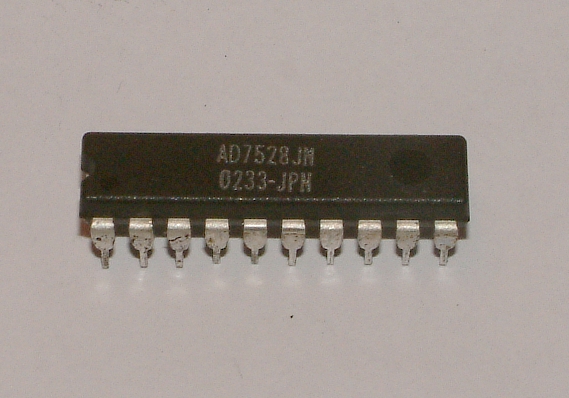 CMOS Dual 8-Bit
Buffered Multiplying DAC

FEATURES
On-Chip Latches for Both DACs
+5 V to +15 V Operation
DACs Matched to 1%
Four Quadrant Multiplication
TTL/CMOS Compatible
Latch Free (Protection Schottkys not Required)
APPLICATIONS
Digital Control of:
Gain/Attenuation
Filter Parameters
Stereo Audio Circuits
X-Y Graphics