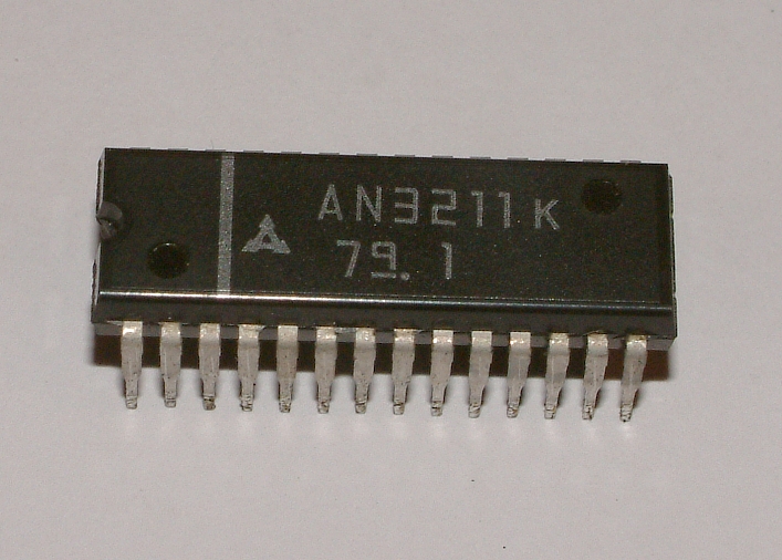 VTR Recording Video Signal Processing Circuits

FEATURES
Dynamic emphasis characteristics: 5,5dB (at f=1MHz, input level = -20dB)
Built-in carrier interleaving circuit
Built-in low pass filter (sync-separation circuit)
Supply Voltage: Vcc=5V