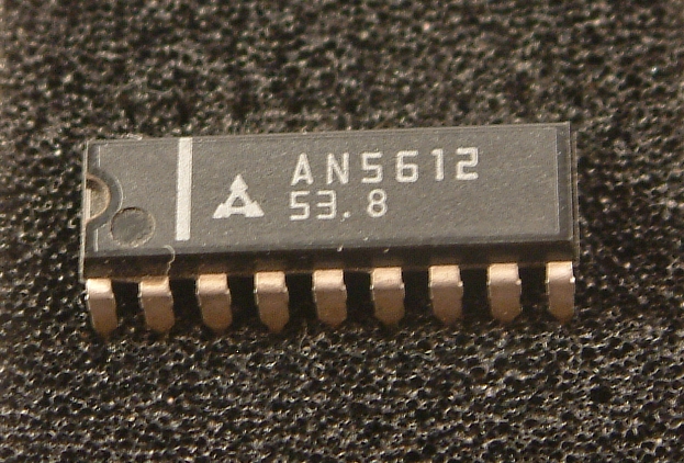 AN5612, AN5613
Video Signal, Chrominance Signal Processing ICs for Color TV

Overview:
The AN5612 and the AN5613 are integrated circuits
designed for color TV video signal and chrominance signal
processing circuits.

Features:
� Chrominance signal processing circuit for either PAL or SECAM system color TV receivers,
  which can be made by using the AN5612 or the AN5613 in combination with the AN5622 and the AN5630N
  PAL system: AN5612/AN5613, AN5622
  SECAM system: AN5612/AN5613, AN5622, AN5630N
� Incorporating luminance signal mixer circuit, they provide R.G.B. primary color output
� DC regeneration AN5612 ...60% AN5613 ...100%