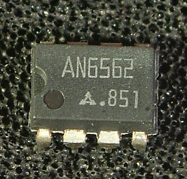 AN1358 (AN6562),
AN1358S (AN6562S)
Dual Operational Amplifiers

Overview:
The AN1358 (AN6562) and AN1358S (AN6562S) are dual operational amplifiers with two phase compensation circuits built-in, have a wide range of operaing supply voltage, and can operate on a single power supply.
They have electrical characteristics equivalent to those of the conventional operational amplifiers, and are low-powered and suitable for application to various circuits.
Note: The type numbers in ( ) are old ones.

Features:
� Built-in phase compensation circuits
� Wide range of input voltage: 0V to VCC�1.5V
� Wide range of operating supply voltage:
  Single power supply: 3 to 30V
  Dual power supply: �1.5 to �15V