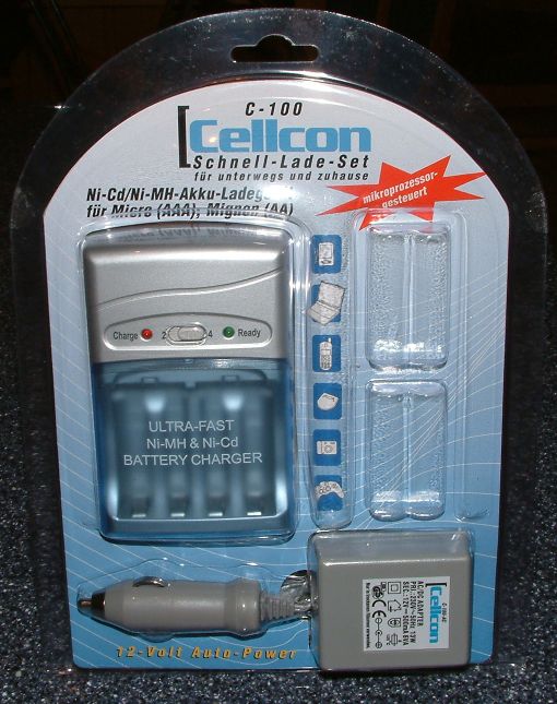 mikroprozessorgesteuerter Akkulader C100

Mikroprozessorgesteuertes Schnell-Ladeger�t
f�r NiMH-/ NiCd-Akkus, mobil (12VDC) und station�r (230VAC)
L�d 2 oder 4 Akkus der Bauform AAA (Micro) bzw. AA (Mignon)
NiMH/ NiCd aller Kapazit�ten optimal in 2-3 Stunden.
Keine Vorentladung.
Die AAA-Typen werden mit 350 mA, die AA-Typen
mit 700mA geladen. Die Ladeabschaltung erfolgt
durch die Delta-U Methode. Nach Abschluss des
Ladevorgangs schaltet das Ger�t in den Erhalt-
ungslademodus. 
Ladezustandsanzeige �ber 2 LED`s
Lieferung inkl. Netzteil und KFZ-Ladeadapter
Abmessungen C100:
LxBxH: ca. 11,5x7,5x3,0cm
Nur Paarweises Laden von Akkus m�glich!
